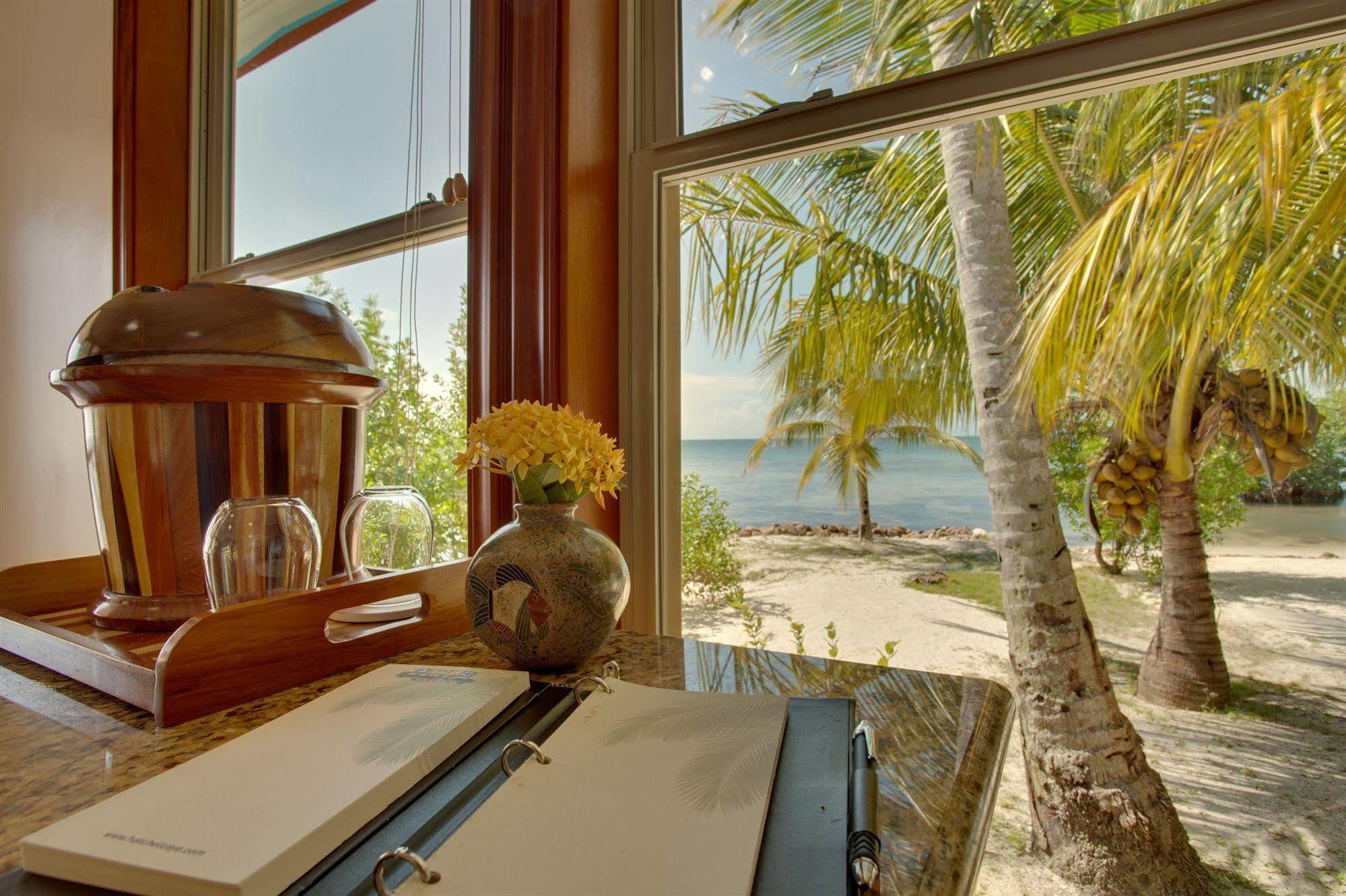 Hatchet Caye Island Resort (Adults Only) Placencia Экстерьер фото