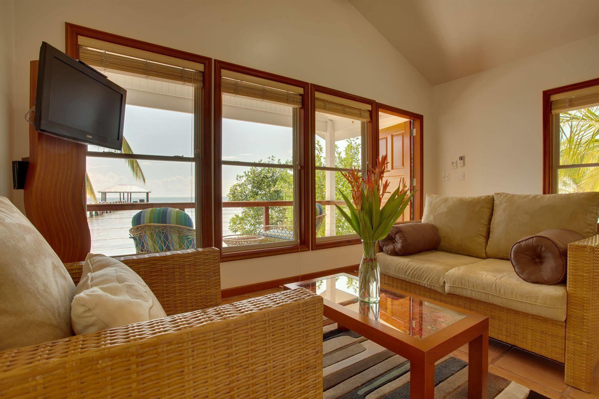Hatchet Caye Island Resort (Adults Only) Placencia Экстерьер фото